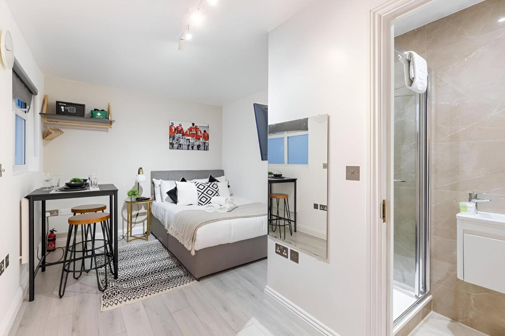 Cozy Vibes Minimalist Studio Stay London Bagian luar foto